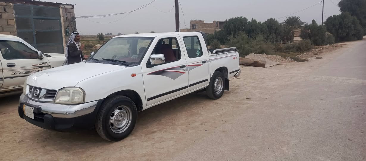 نيسان موديل 14 رقم كربلاء مكينة كير اكسل مكفولات 
تخم تاير جديد تبريد ثلج تدفئة بيها رشات صبغ غليله سياره باسمي امداور ثاني يوم السعر 110 وبيها مجال قليل لاستفسار ***********
