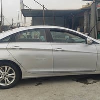 ورحمه الله وبركاته  سوناتا ٢٠١٠ للبيع ثلاث قطع كلير بدون دواخل خليجي م...