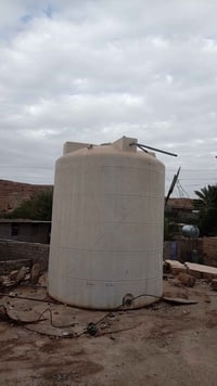 تانكي للبيع 8000 لتر ملاحضه بي زرف بصيط السعر 500 الف 07832627298