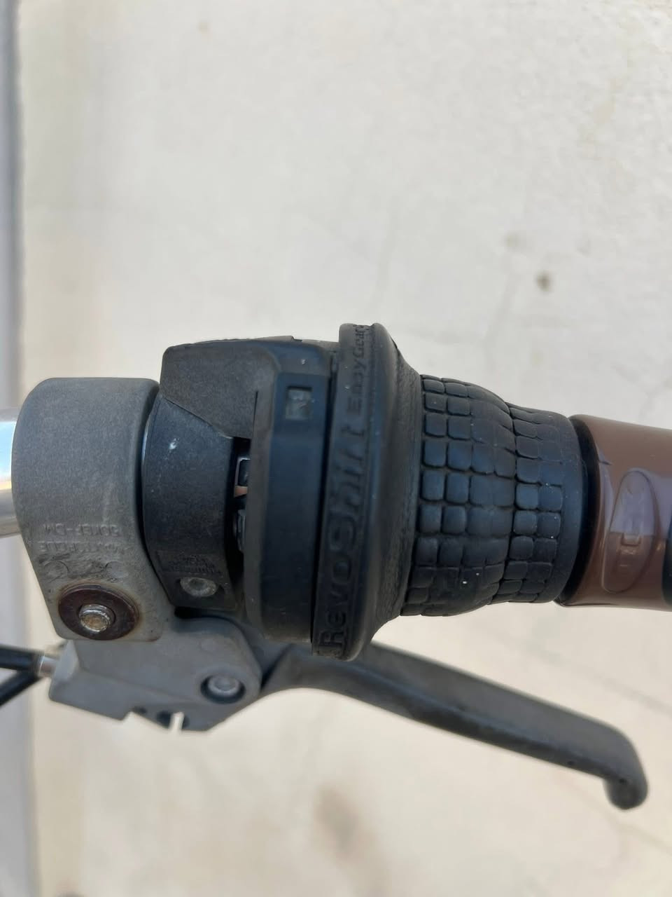 عبدالحليم كير وحساس شغال نضافه فول مكاني موصل الأيسر سعر 70 وبي مجال   ***********
