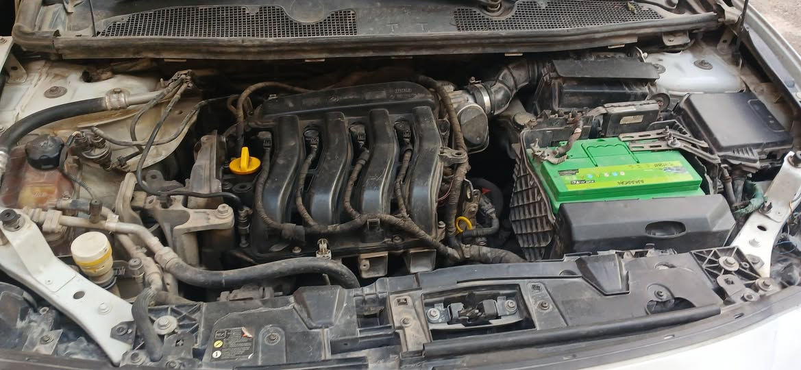 السلام عليكم
بيع بدون مراوس رجاء
سعر مناسب 
فلونس ٢٠١٢ اوتماتيك كير AT وليس CVT محرك نيسان بلادي
مكفوله  ماشيه ١٦٦ رقم بغداد انكليزي
هزه جديده باسمي
تبريد شغال بحالة ممتازه
سياره جاهزه
***********
بغداد الاطباء قرب جسر العامريه
عارضها ٥٨
