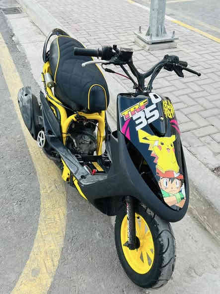 السلام عليكم ورحمة الله وبركاته اخوان ماكس مال العب دراجه شغاله سلف هندر مكينه ٤٩ بلاديه ما مفتوحه شلعه معدل كامله مكمله ما ناقصه شي تعمير جديد ما صار سبوع مكاني بغداد حي العامل السعر خاص لو تتصل عل رقم ***********
