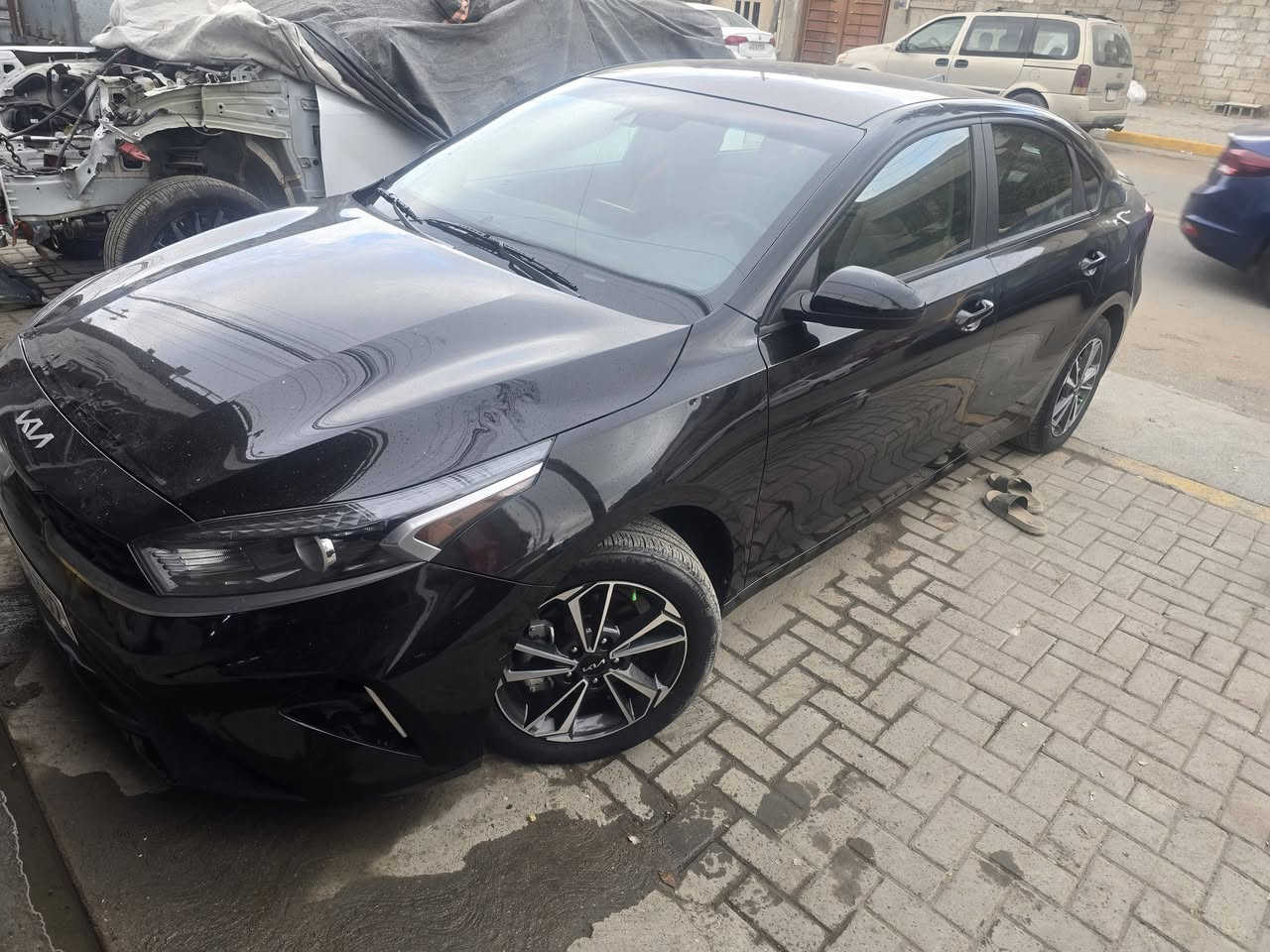 سلام عليكم  فورتي موديل 2023 سيارا ماشييا 12الف  سياارا حادثها خلفي بدون شواصي سليما او حوض  البنيت بارد او الجاملق اليمن بي بارد او الحافا مال بنيد بارد  سيارا داخل بيجي  السعر 135بيها مجال   سيارا مرقما كاملا بغداد العنوان بغداد الدورا  رقم الهاتف ***********
