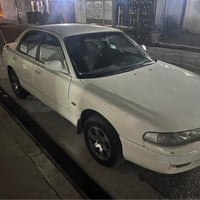 مازدا فاصوليا • ابيض • نضيف