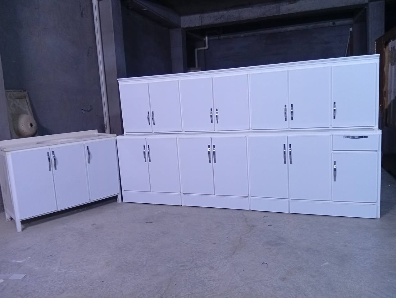 بــۆ فــرۆشــــتن لــە ســمودگــە ڕە کی ژاڵــە
بــاش تــرین وو جــوان ترین کــە وانـــتـــە ر
دە سی دووی باران ***********
