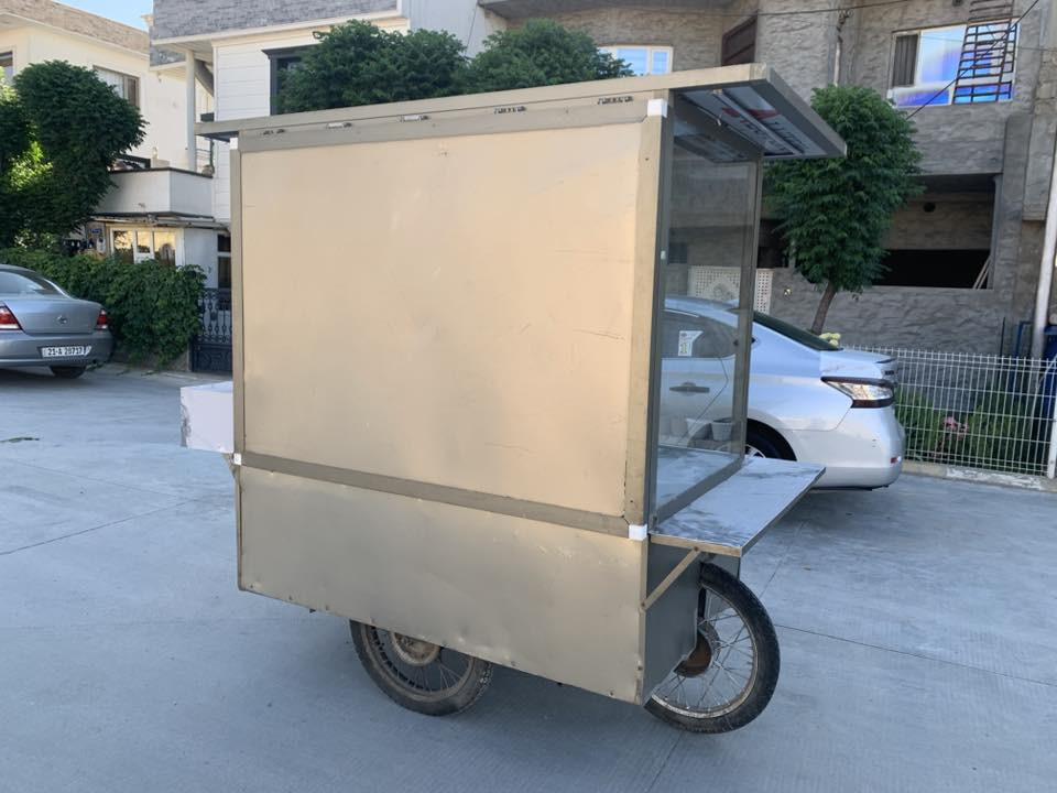 ‎ئەم عەرەبانەیە بۆ فرۆشتن مالی ئیش و کەسابەتە پاک و تەمیزە 
‎گلۆپی لیدی لەسەرە شتێکی تا بڵێیت جوان و مەزبوتە
‎نرخی 530 هەزار و معامەلەیکی برایانەی تێدایە
‎شوێن سلێمانی

***********
