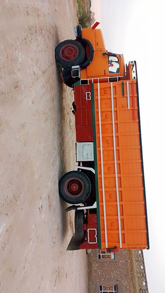 سلام عليكم سيارة غجمه اللبيع موديل 79 بلادي اسستفسار اتصل***********
