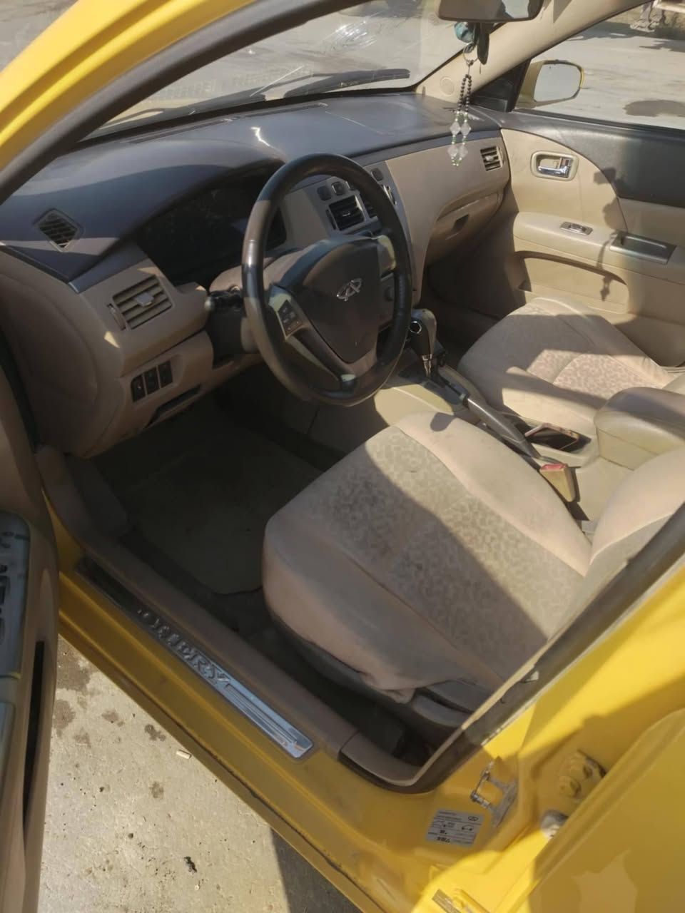 شيري اي فايف موديل 13مكفوله من الضربه والصبغ بيها جاملغ امامي صوب السليق مبدل فقط سياره ملشي بيها يشتغل تخم تاير حداديه رقم قادسيه مالكه با القادسيه تحويل مباشر سنويتها ل26 مكانها النجف ابوصخير للتواصل على الرقم *********** السعر 38 بيها مجال قليل
