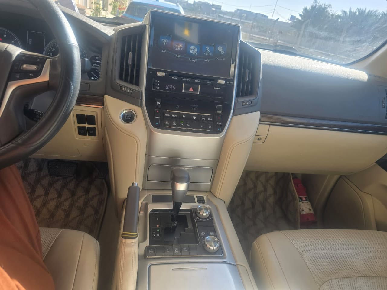 سلام عليكم لاندكروز موديل 2019 جديده بريميه رقم بغداد 6سلندر كفاله عامه من الصبغ والتبديل والبارد مكانها حله ب 535 وبيها مجال للاستفسار:- ***********
