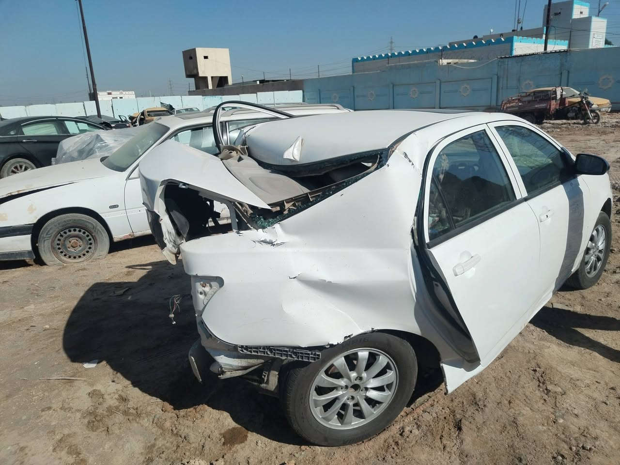 السلام عليكم ورحمة الله
byd  موديل ٢٠١٦ ضربه خلفيه

مكينه كير جدد كهربائيات كامله السياره شغاله 

رقم قادسيه انكليزي مشروع وطني مسطره سنويه جديده

السياره حادث جنطه ابيع ع هذا وضعها اكفلك تحويل تريد تسقيط بكيفك مكانها بابل محاويل ناحية الامام

للاستفسار اكثر ***********

سعرها ٢٥ و بيها مجال للشراي
