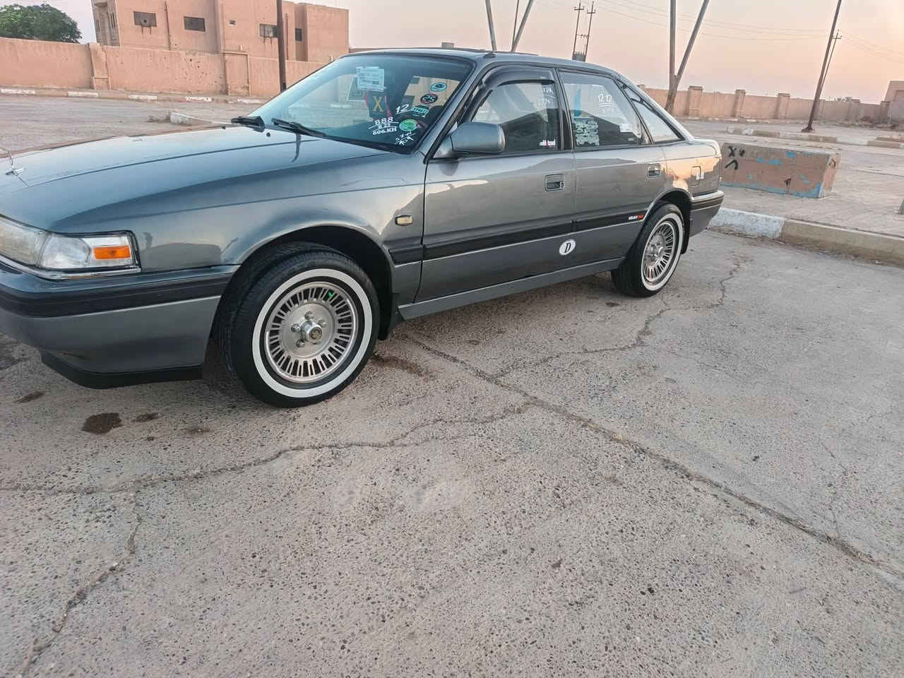 مازده 626 مصبوغه عام جماليه فقط
تبريد محرك وكير كله درجه اوله 
موديل 1990 السياره احله من الصوره 
رقم أربيل بيه بطاقه بانزين
مكاني بغداد 
سعر ٢٥ وبيه مجال 
***********
