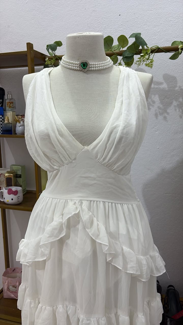 فساتين   كل واحد وسعره 🤍


**إذا كنت صاحب هذا الإعلان وتريد حذفه لأي سبب، رجاءا أرسل رسالة إلى الدعم الفني**