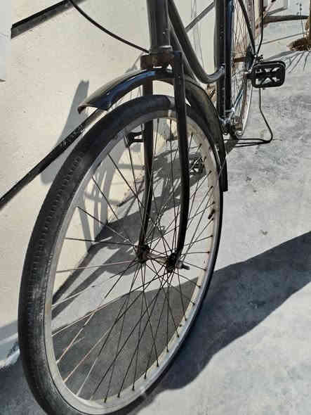 بايسكل للبيع سعر 45 وبي مجال للطيبين بعقوبه تحرير رقم ‏‪
‏‪0774 295 2075‬‏
