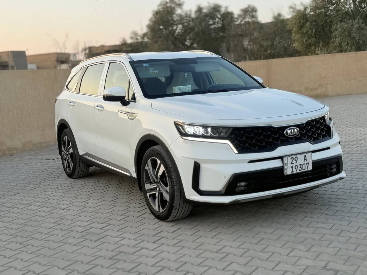 السلام وعليكم
سورنتو

 

رقم واسط بأسمي تحويل مباشر 

السياره ماشيه 75 الف جديده كلش

مكان سياره واسط 

السعر /// 250

اللاتصال ***********

المواصفات 

بصمه + بصمه ابواب 

تشغيل عن بعد 

6 سلندر 

7 راكب 

شفتات مقود 

جنطه كهرباء 

كشنات كهرباء 

مري شفط 

كامره خلفيه دواره 

حساس امامي وخلفي 

شاشه 

تبريد بيانو  

اوتو هولد

مود رايف

برد خلفيه

3 قطع تبريد 

اشاير بالمري
