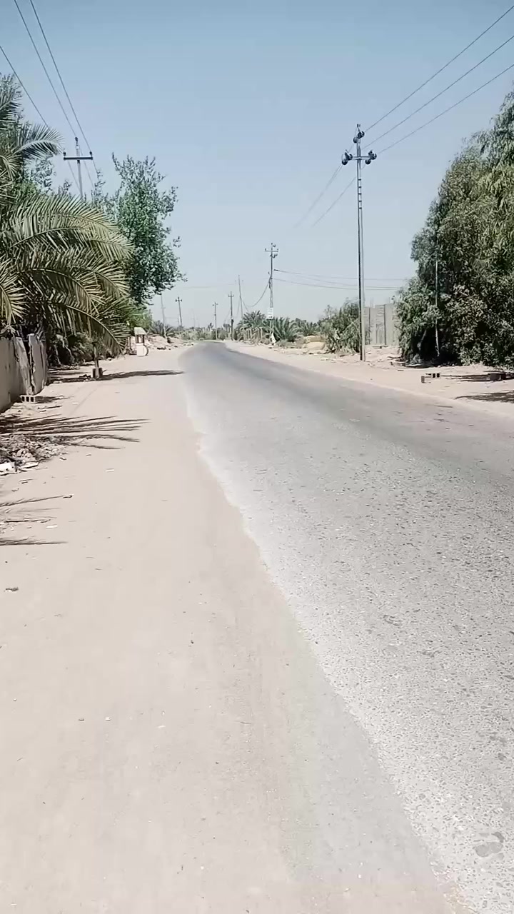 حسينيه للبيع المساحه 300متر مربع طابو زراعي سند  25  بيه قرار محكمة نجف الاشرف طريق الزركه عمود 131.. للاستفسار على الرقم ***********
