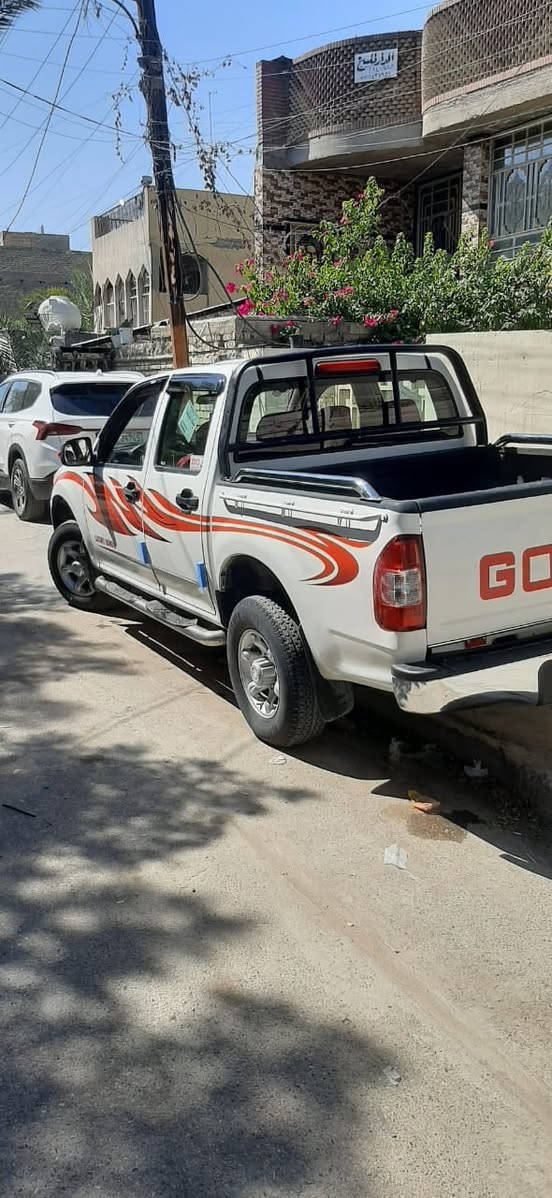 السلام عليكم بيكم كنو للبيع 2013
تبريد شغال تايرات جديده 
رقم واسط بسمي 

سعره 45 قفل 
*********** مكان سياره بغداد
