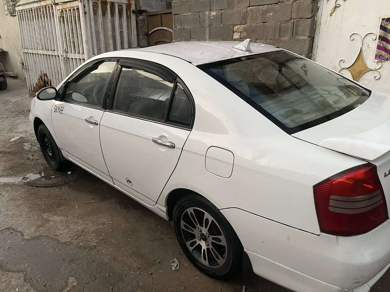 ياالله
السلام عليكم اخوتي 

ليفان 620 موديل ٢٠١٢ رقم بغداد انكليزي كير ومكينه بيكاتشو المرغوب اذاين بلاديه وتدفئه وتبريد ويل كب صدر امامي وخلفي مبدله جديد وفتحه سقف وكله شغال ومعروفه مواصفات الليفان  سياره بيها صبغ كلش قليل بدون خياسات وبدون معجون سياره عله ايدي وبلاديه عارضها ب٤٩ وبيها مجال للشراي *********** مكاني شقق الطالبيه
