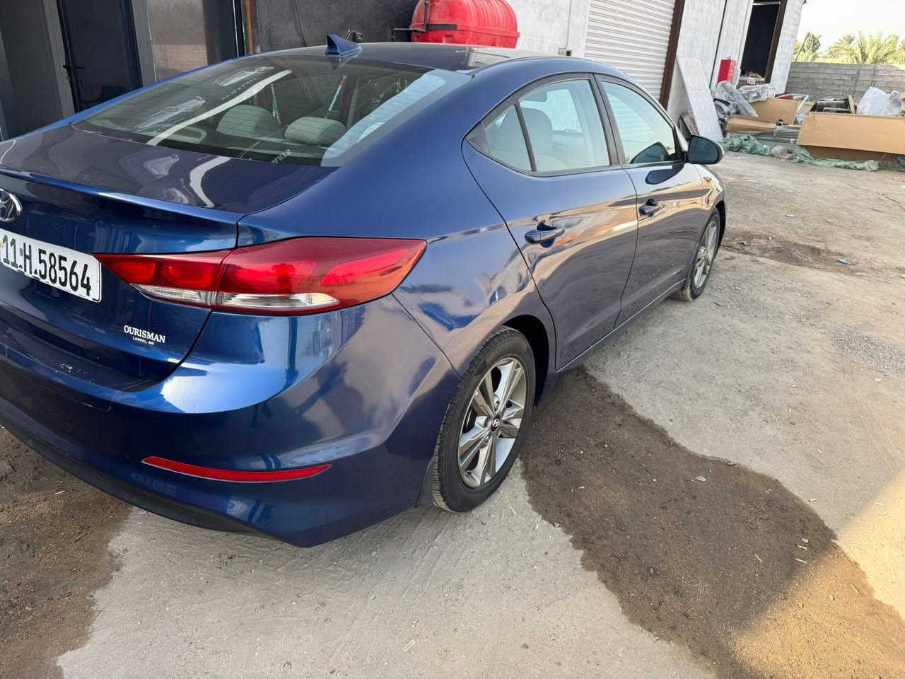 السلام عليكم 
النترا 2018 حادث امريكا بونيد و جاملغ بدون اير باك بالعراق صار بيها طخة خفيفة بالباب الخلفي راح انزللكم الصورة الصباغ الغبي صبغ جاملغ وباب ماشية 122الف السيارة بأسمي رقم جديد لحد سنه ٣٠ 
رجاء بس الشراي يخابرني تحويل ثاني يوم 
رقم الهاتف *********** مكاني الغزالية متواجد من الصبح لحد العصر
