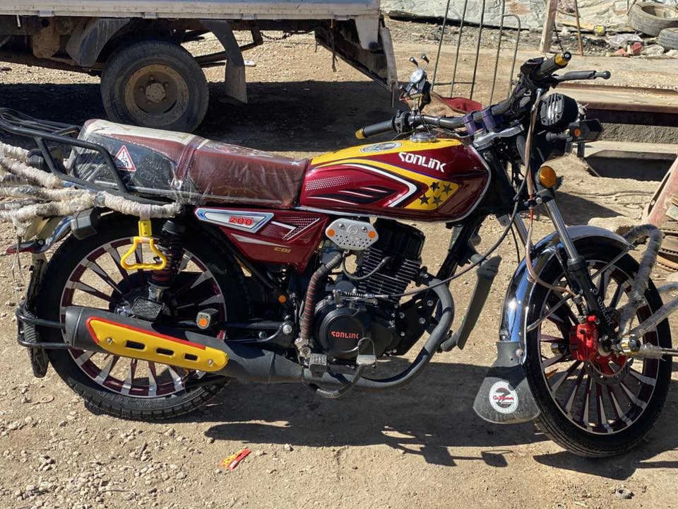 سلام عليكم موطور ٢٥ زنجيل للبيع او مراوس الاستفسار ***********
