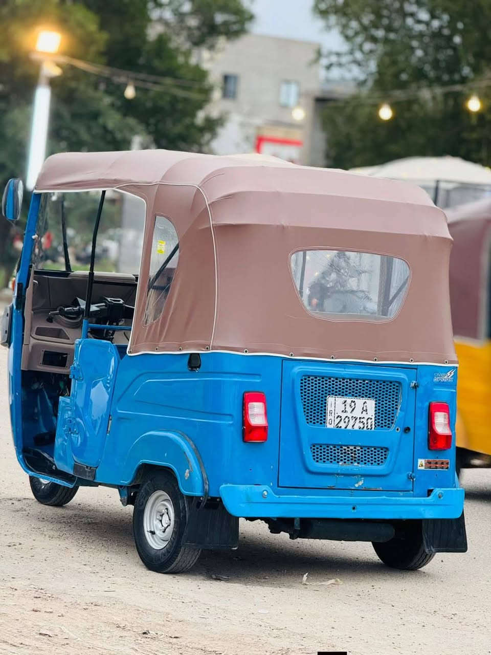 سلام عليكم تكتك للبيع موديل 2021رقم كربلاء مستعجل على بيعته السعر 6ونص واي استفسار ‬‏ى الرقم ‏‪***********‬‏
