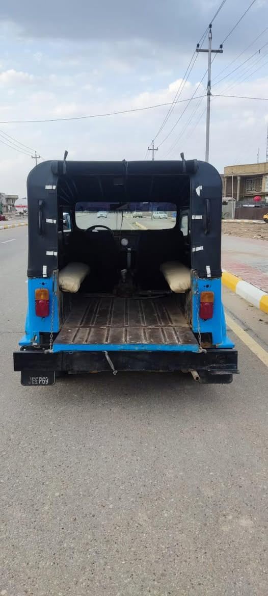 السلام عليكم زوبه للبيع بدون كير ومحرك ونجي اكسل ياباني دسكات شاصي نضيف كهربائيات كامله جادر جديد. السعر 2 /400 وبيها مجال 

 ‭٠٧٧٣ ٧٠١ ٥٦٣٣‬
