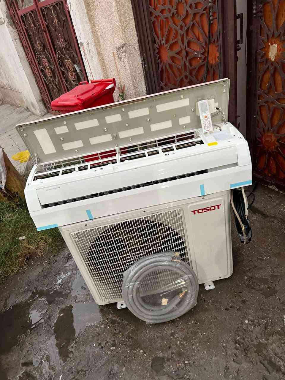 السلام وعليكم اخوان للبيع سبلت توسوت  ٢ طن  
نضافه 90/100 تبريده ثلج ❄️☃️🧊+تدفئه 🔥🐦‍🔥❤️‍🔥 كامل مكمل جيب وشد بواري جدد ريمونت وايرات اخوان 
 السبلت كله على وضع الشركه  الجهاز رديتراته صفر  
غازه٢٢ غاز مقفول مالت الشركه مغسول وجاهز 
بعد معروف التوسوت بتبريده ودفعه القوي جاهز بس عليك تشده مشتغل موسم واحد راديترات لوك موس 
السعر 425 وبي مجال بسيط 
شارع فلسطين ***********
