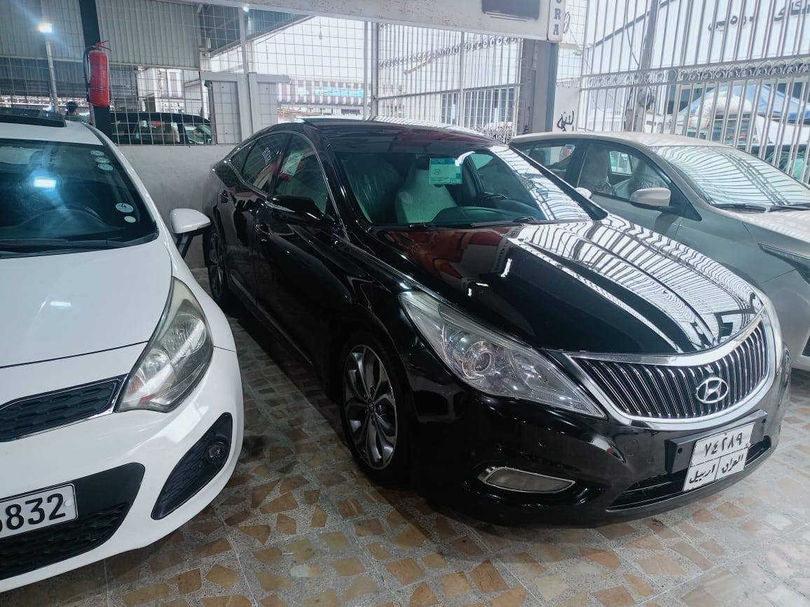 ازيرة موديل 2011 للبيع ضرر باب فقط بدون دواخل فول بانوراما سعر 118$ ورقه يصير قسط مقدمة 60 شهريا 3 ورقات  بدون كفيل بدون ضمان انطيك وكاله لحين تسديد اللمبلغ احول ب اسمك مكاني اربيل الاتصال على رقم ***********
