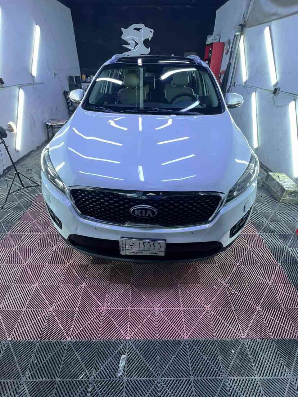 سورنتو موديل 2015 شكل 2016 رقم بغداد مكفوله من الصبغ فول مواصفات 1/1 بنه روما سبعة راكب محرك كير تبريد ثلج ماشيه 158 مكان السياره بغداد  سعر السياره 189 ورقة
للاستفسار رقم خاص مكانها بغداد جسر ديالى


**إذا كنت صاحب هذا الإعلان وتريد حذفه لأي سبب، رجاءا أرسل رسالة إلى الدعم الفني**