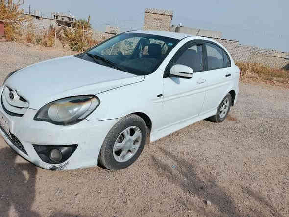 اكسنت 
وارد خليجي سيارة جاهزة بالكامل
محرك 16 شرط
گير اوتوماتيك شرط
صدر شرط طخم تاير جديد
لون ابيض 
رقم اربيل 
 السيارة بيها ضرر جاملغات الخلفية وجاملغ امامي بدون دواخل
تبريد تدفئة قفل مركزي شاشة وكاميرا خلفية 
تريد تحويل تريد وكالة
سعر 94 ورقة ومجال بسيط حك الجية 
مكان السيارة الموصل -  امام غربي 
للشراي الاتصال على الرقم ***********
وترهم مراوس بسيارة احدث سورنتو راڤ فور كامري التيما والفرق نقد موصل
