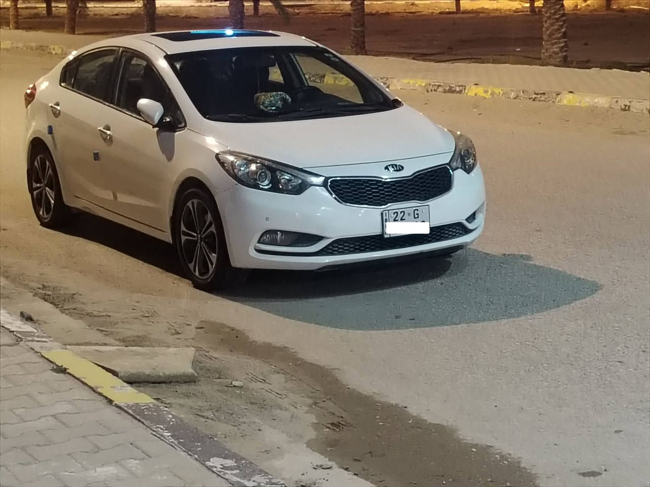 السلام عليكم
.#سيراتو ١٤  مكفول 
   للبيع سيراتو موديل ١٤ خليجي فول مواصفات عد البصمه  
 كير تبريد حداديه تخم تاير سنويه جديد رقم الدولي مكفول من كلشي  صبغ دعاميه جماليه  
والباقي مكفول
 حلوه السياره جاهزه من كلشي
السعر ١٢٩
النجف الاشرف
تفاصيل أكثر  ***********
