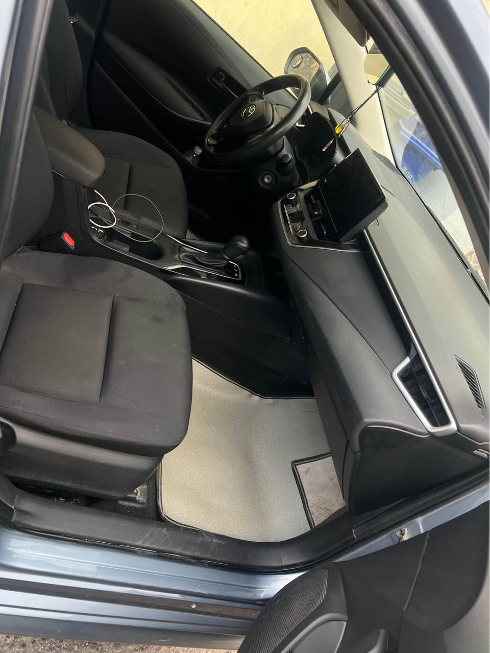 السلام عليكم كورلا هايبرد موديل 23حادث قبغ جنطه ومصلح نفسه وصبغ جاملغ خلفي  السياره جديده لوك جاهزه من كلشي ماشيه 78miمواصفات leمعروفه عارضها ب160وبيها مجال للاستفسار*********** بغداد, العراق
