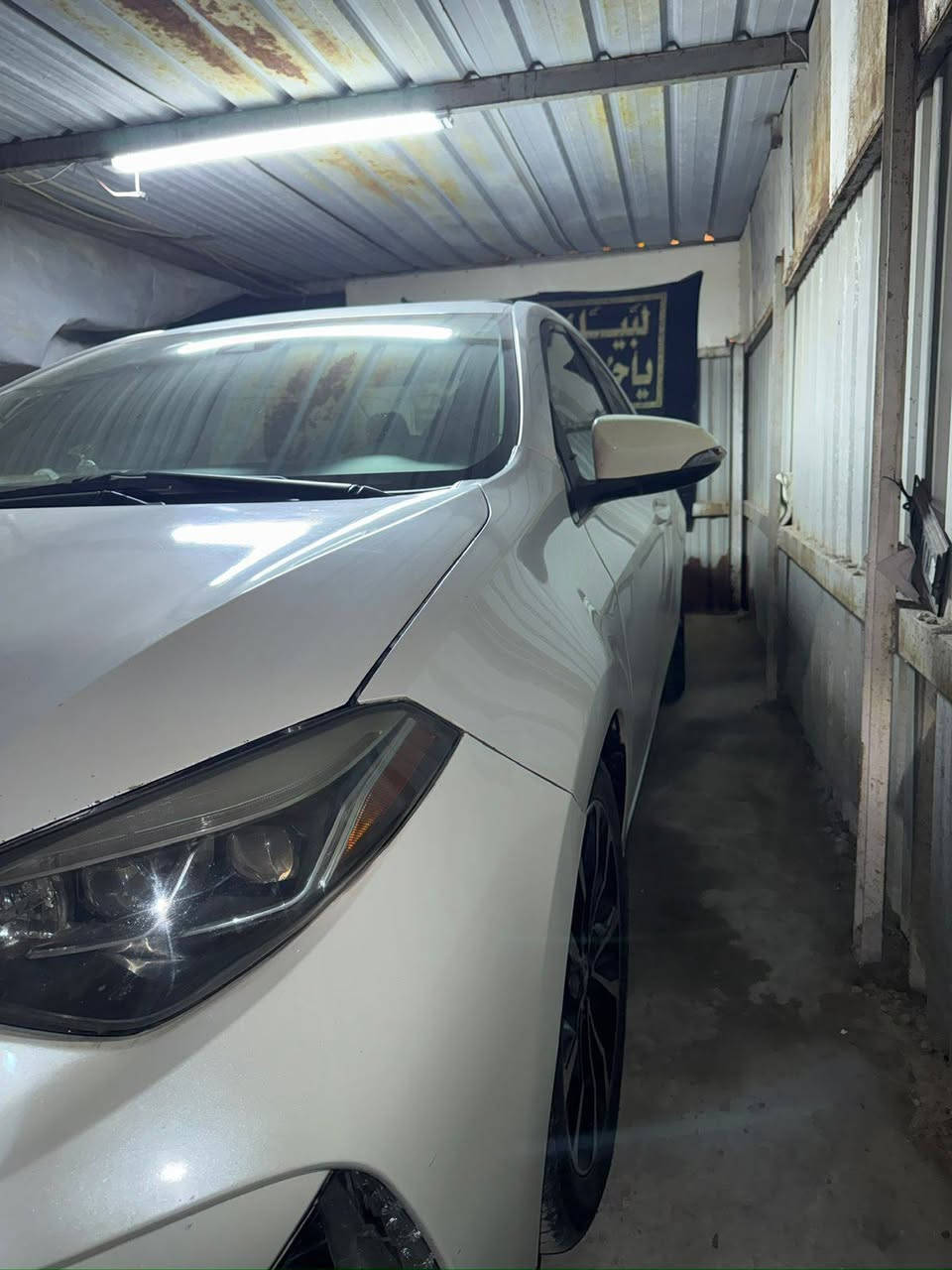 السلام عليكم سيارة كورلا 2019
رقم اربيل بأسمي حادث قطعتين جاملغ وبنيد بدون داخل سيارة فول مواصفات بصمه أبواب وتشغيل السعر ١٥٠ العنوان بغداد الرقم ***********
