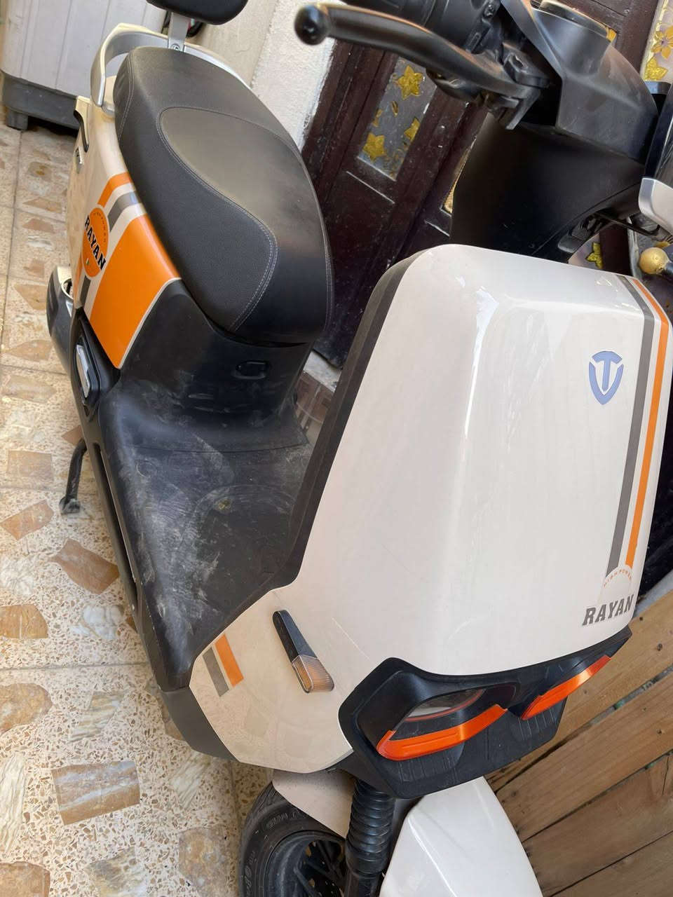 دراجه شحن الريان دراجه جديده استخدام ٣اشهر ٦بطاريات تمشي ٧٠ كيلو دراجه جديده شوف عينك امانت الله سعرها ٧٧٥وبيهة مجال جيه رقمي واتساب ***********
