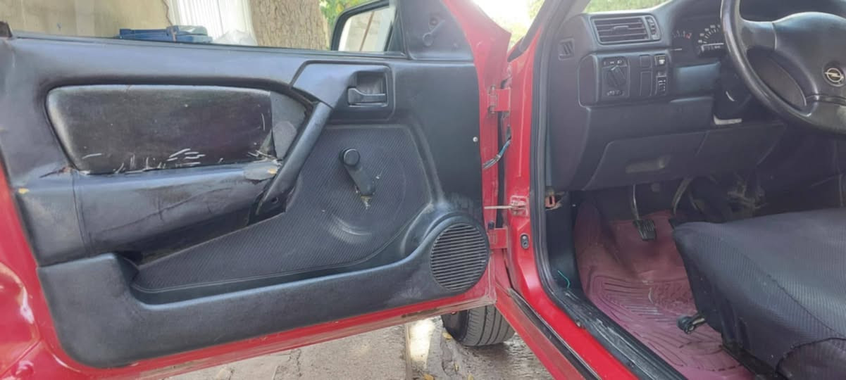 ئۆپڵ ڤیکترا ۱۹۹۳ ئاڕم پلاستیک سلێمانی بێ بۆیاغ بێ لێدراو بێ خایس و بێ بوخار بەس تۆزێ کاڵبوونەوەی هەیە گێڕ و مەکینە بە شەرت رانية, السليمانية


**إذا كنت صاحب هذا الإعلان وتريد حذفه لأي سبب، رجاءا أرسل رسالة إلى الدعم الفني**