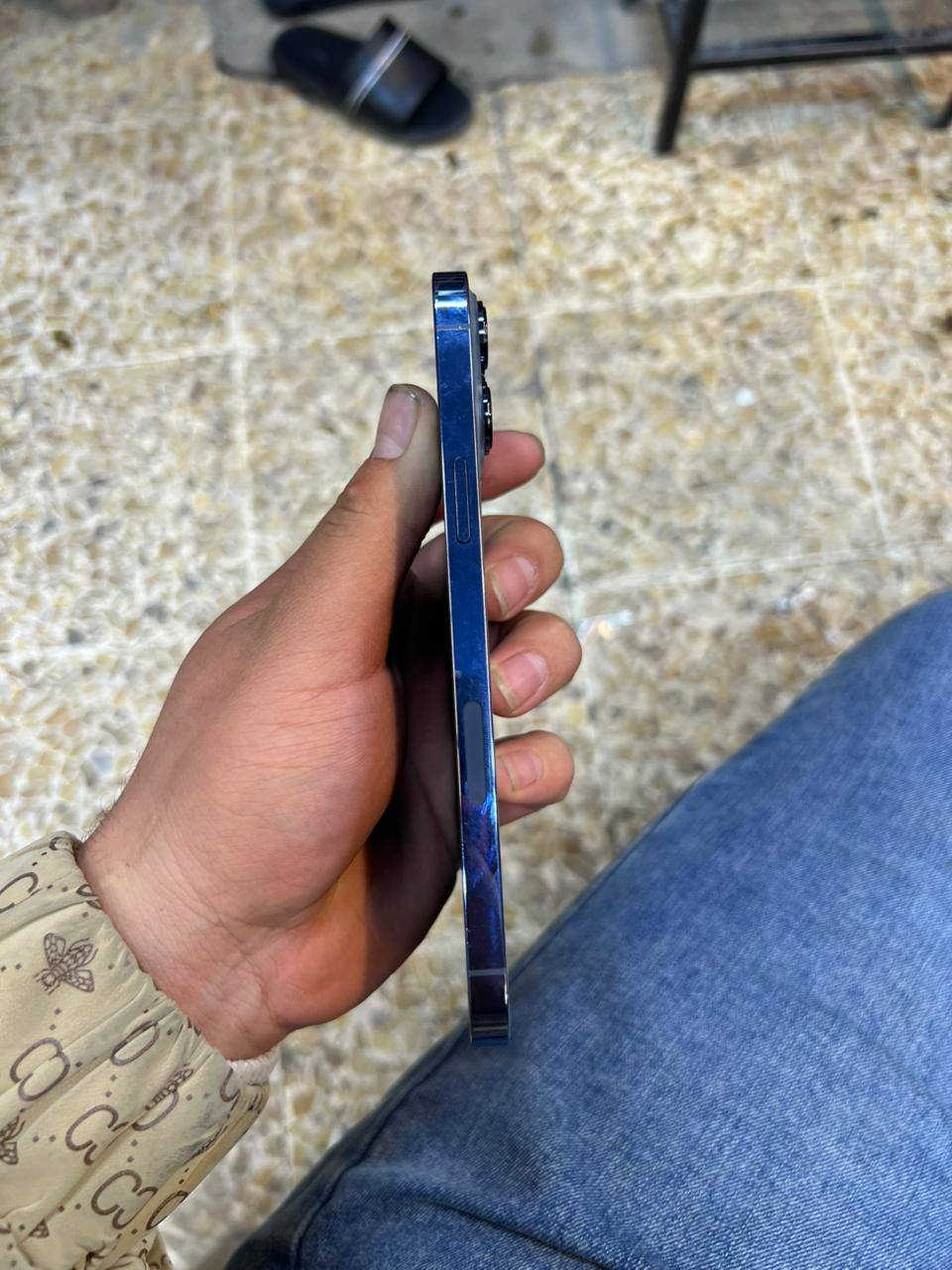 ايفون 13 برو ماكس ما مفتوح الجهاز ضد الماي شرط مساحه 512 تتك سيمكرت السعر 790 وبي مجال وتدلل ***********
