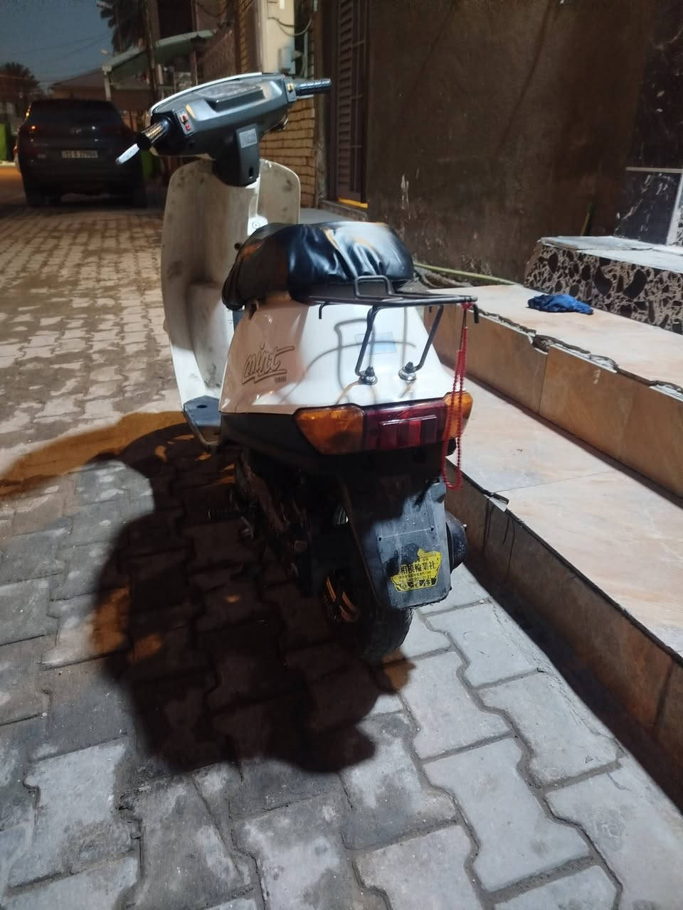 سلام عليكم 
دراجه mint
كلوب اشاير كلشي شغال 
دراجه بعدهي رمبه جديده 
العنوان.كربلاء***********
السعر 500وبيها مجال الطيبين
