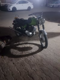 ماطور البيع سايس 3الماطور بدون سنويه بي الحيم صوب واحد السعر ستميه وبي...