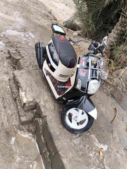 السلام عليكم
دراجه بوليسي لبيع 
دواخل كريمي 
دراجه جاهزه نكره سلف
صالنصه FM 
المكان دوانيه قضاء الشاميه 
السعر 600وبيه مجال
خابر وتدالل ***********
