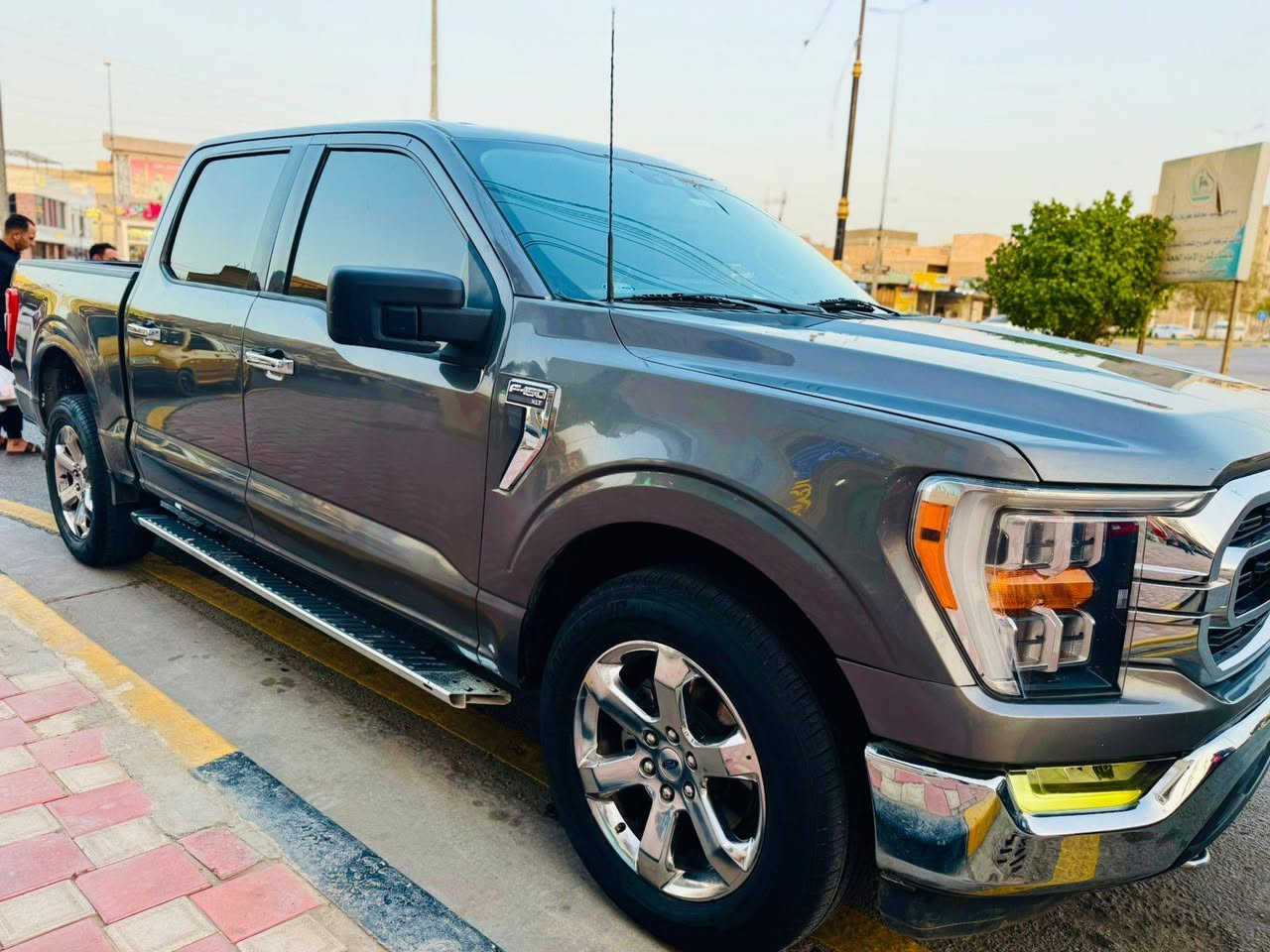 موديل 2021 شكل جديد  سليمانية سنوية جديده تحويل مباشر او وكاله رقم مميز
 السونار وصور الحادث موضح بالصور
جام مضلل بالسنوية
مواصفات  XLT 
فور ويل 
محرك: 6 سلندر توربو 
محرک: 3.5 
موصفات السيارة
محرك: 6 سلندر 
محرک:3.5 توربو 
دبل اكسل 4x4
باب طويل بدي قصير
بصمه تشغيل
بصمه ابواب 
كشنات كهرباء 
‏كشنات  تدفئة
تشغيل عن بعد
شاشة تسلا كبيره
بريك بصمه
كير تعليك 
عده كامله سبير منازل
لايت  LED 
شاشة الكتروني 
التحكم في الجر 
رادارات (خط مسار * جانبي * خلفي)
تخم حساس 
كاميرا خلفية
ويل كروم اصلي 
صندوك كهرباء 
رادار توقف ذاتي 
بلجكتور ليت بيلادي 
تحديد مسار 
شاحن تايب سي 
سستم شاحن الایفون 
بعد هوايا موصفات معروفه
السياره جديده بمعنى الكلمه مابي اي نقص الحمدالله
السعر((265))مكان السيارة كربلاء اتصل
***********
