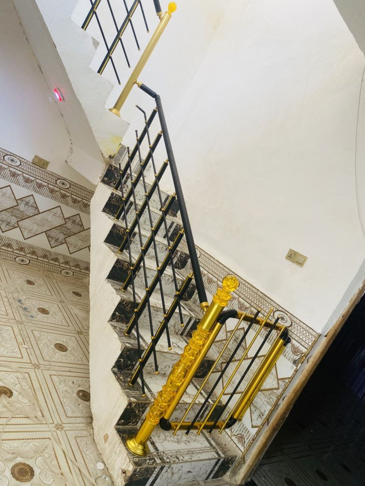 محجرات شرط تركي المنشأ 🇹🇷 

ضمان فعلي 100‎%‎ 💯 

عملنا📍 ذي قار وجميع الاقضيه والنواحي 

محجر المنيوم للدرج العدل 4 خطوط تركي سعر المتر 35 الف كرسته وعمل 

محجر المنيوم للدرج الدائري 4 خطوط تركي سعر المتر 40الف كرسته وعمل

محجر المنيوم مربع شخاط دبل رجل ( كل بابه ارجل 2 ) تركي سعر المتر 70 - 65 كرسته وعمل 

محجر جام مقسى ضد الكسر🔨 10 ملم شرط تركي ضد الكسر سعر المتر 60 الف كرسته وعمل 

محجر عاج عرنوص سعر البايه 25 الف جميع الموديلات كرسته وعمل🧨 

اسعار الكاونترات من 130 فما فوق حسب التصميم والمتانه والتغليف

دنكه كرستال جميع الالوان 150 الف 
دنكه مربعه جميع الالوان ب80 الف 
دنكه المنيوم فرعيه دائريه جميع الالوان ب45 الف 
دنكه عاج ماكي جميع الالوان ب170 الف 
سعر الباب طلاكه وحده ب80 الف 
سعر الباب طلاكتين ب150 الف 

الاسعار تشمل شد ونقل جميع الاقضيه والنواحي لمحافظه ذي قار 🛠️📍

اسعار الابواب PVC حسب القياس وحسب الموديل 👍 

كل العليك تصور الدرج فديو واضح وترسله عبر الواتساب 🎥

للاستفسار اكثر (***********)✅☎️
