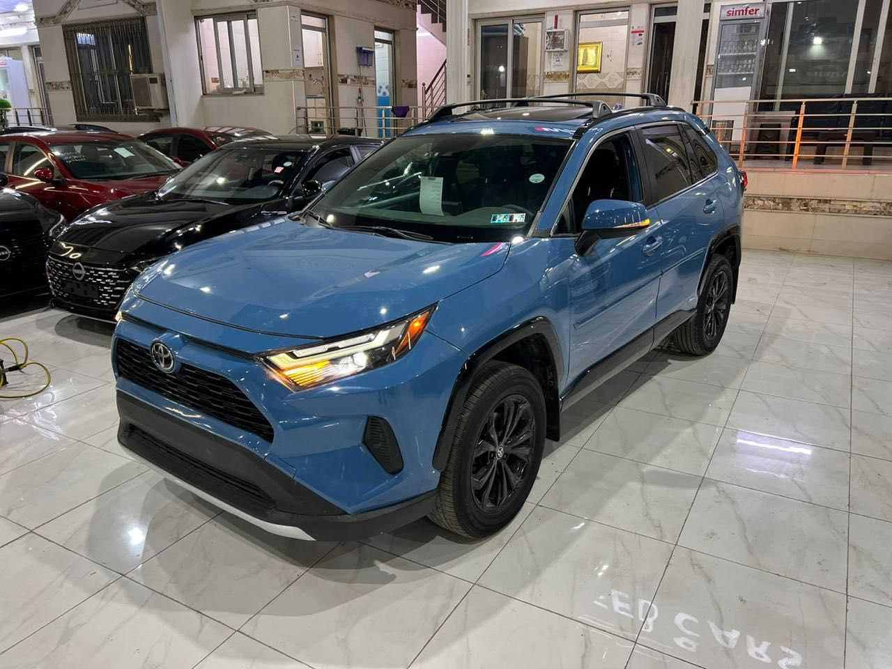 السلام عليكم
ToyoTa RAV4 , HYBRID SE
موديل 2023 محرك 2500 

Seفول مواصفات 🔥

هايبرد و بانزين 

جملغ صبخ 

بجم كبس و خلف كبس + بدون اي دواخل 

ماشية 23 الف + كير و محرك شرط 

ويل سبورت +حساسات +تحكم ستيرن 

دخول ذكي +بصمة تشغيل + فتح الصقف 

دبل اكسل + كشن بارد و حار + كشن كهرباء + 
هاندبريك بصمة 

الرقم و واتس اب : ***********

السعر : 238$ و مجال
