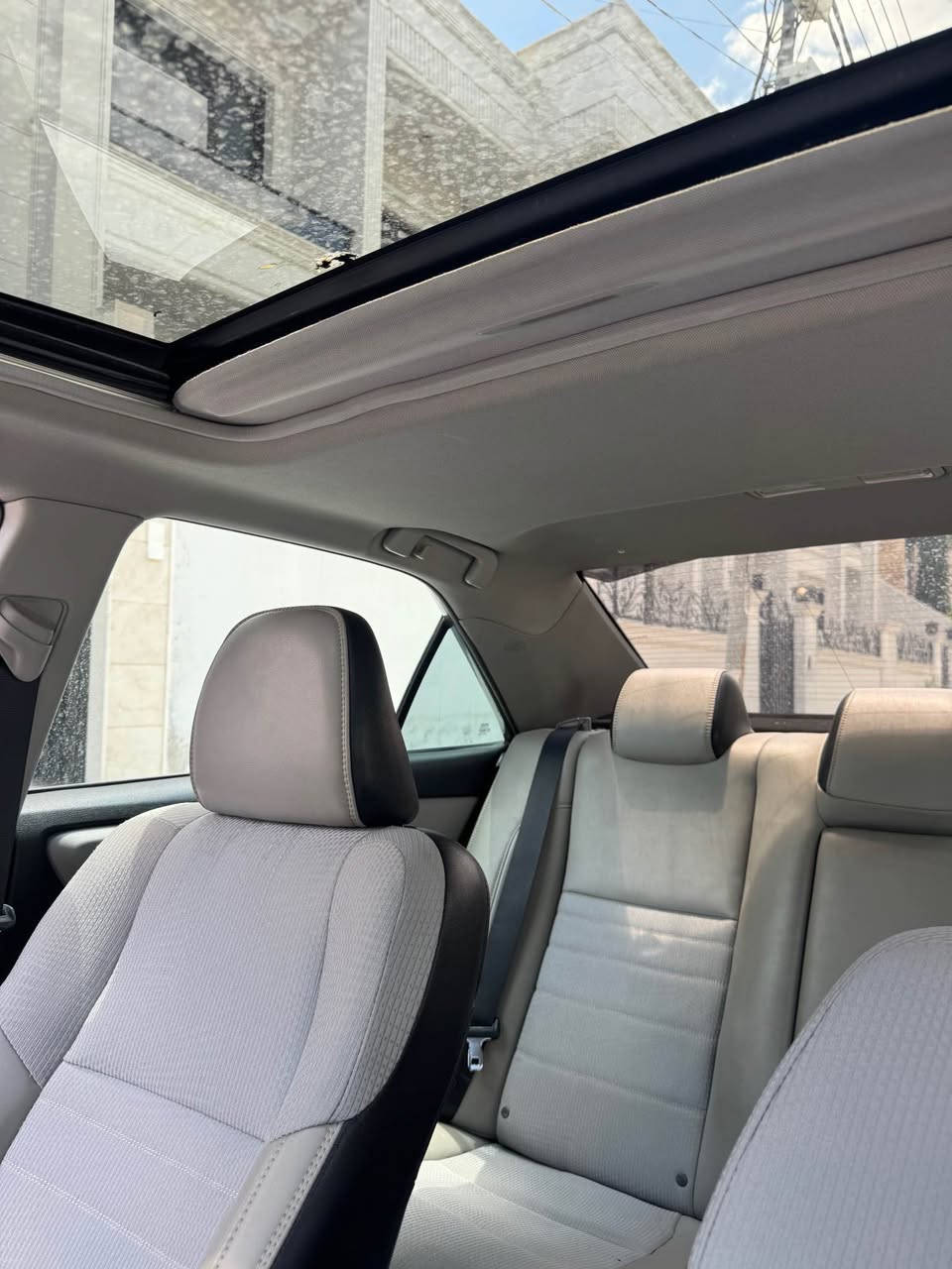 كامري ٢٠١٧ se plus
٢٤٠،٠٠٠ كم 
٢ قطعه صبغ (جملوق پشتئ)
١ قطعه تبديل شركة (صندوق)
گير مكينه تحويل صافي 
رقم و سنوى جديد
دهوك 
$13500
*********** دهوك, العراق
