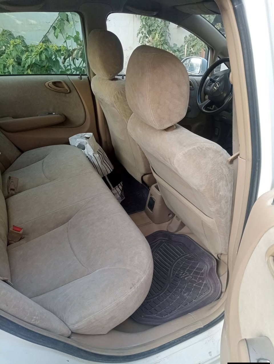 هوندا ستي للبيع موديل 2007 خليجي رقم بغداد دولي تحويل مباشر سياره جاهزه كير محرك ولمعلومات اكثر ***********
