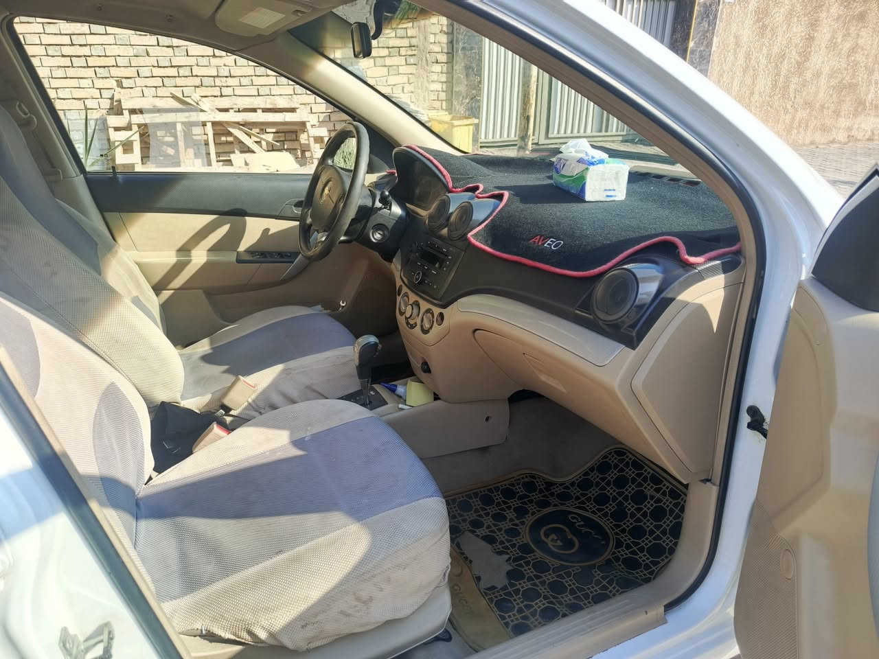 افيو للبيع موديل ٢٠١١ مكانها النجف رقمي ***********
