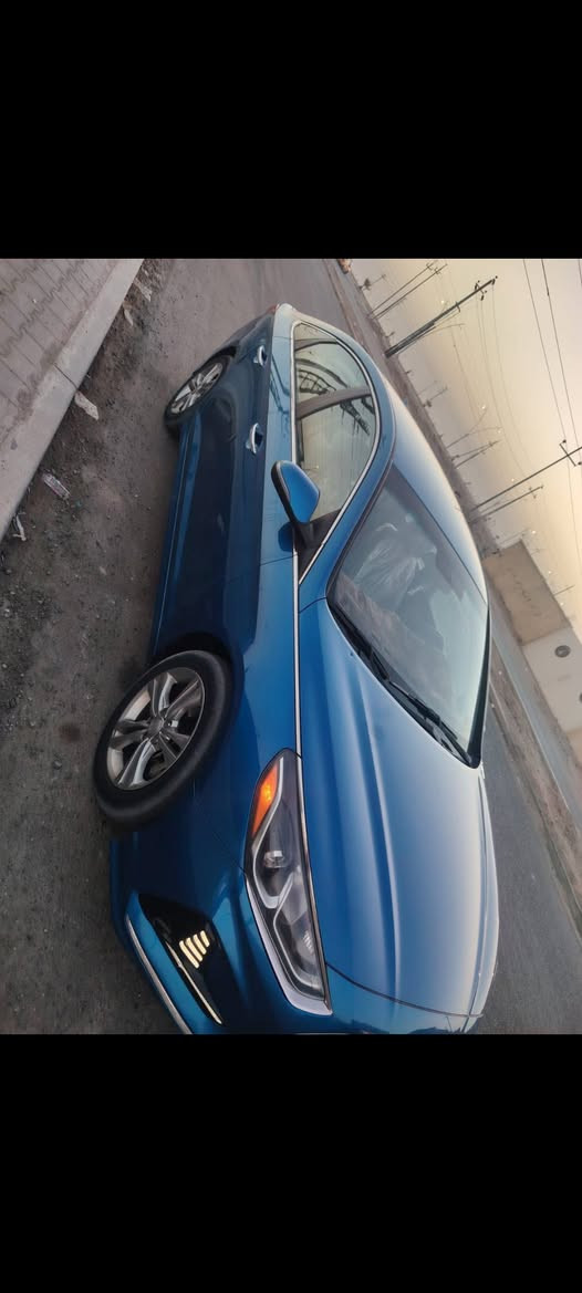 السلام عليكم سوناتا موديل 2018 رقم اربيل وكاله عامه او حاب تحويل سياره لون ازرق مواصفات السياره فول ما عدا الفتحه السياره ضربتها جنطه بدون اي ارباك مكان السياره تنومه الشط العرب الكباسي سياره خير من الله السياره احلى من الصور كفاله محرك تبريد حداديه كهربائيات سعر السياره133 وهذا رقمي بواتساب ***********
