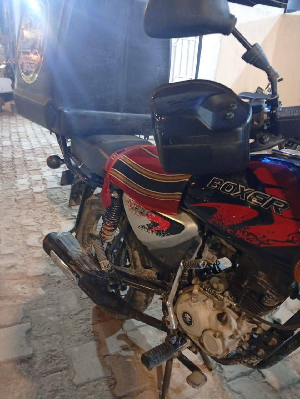 السلام عليكم دراجه بوكسر موديل 23 وكيله شاكر ابو المجر
مجفته تجفيت اصلي السعر 1700 وبيه مجال قليل 
***********
