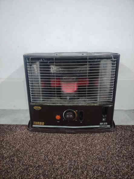 سۆپای تەلەفزیۆنی  تۆربۆ زۆرپاکە بێ کێشەیە 
نرخی 65هەزار و مامەڵە 
شوێن: سمود 
***********
