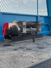 بدي شركه بيم الطول 8 متر مال سكس بلادي كامل غراضه السعر 130 ورقه 07704...