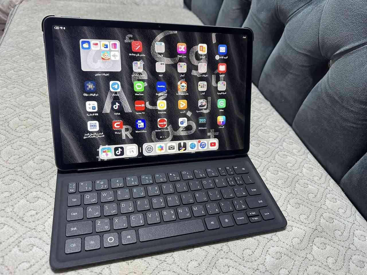 ايبادميت باد ١١
ذاكره ٢٥٦
بطاريه ١٠٠
صار شهرين من اخذته وما مستخدمه وبي ضمان سنه اذا اكو مراس اب حاسبه او ابيعه ٣٧٥ قفله


**إذا كنت صاحب هذا الإعلان وتريد حذفه لأي سبب، رجاءا أرسل رسالة إلى الدعم الفني**