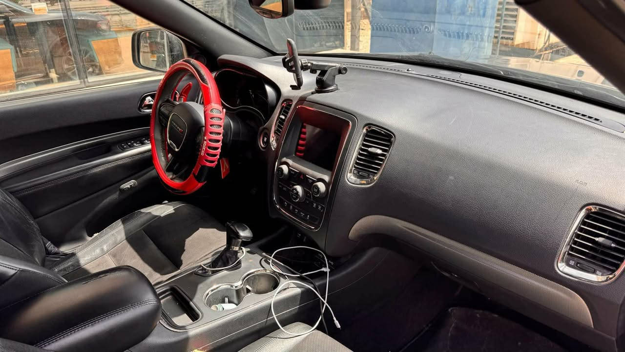 دورنكو موديل ٢٠١٩ حادث بسيط ربع قبق الصندوق ومصلح نفسه
رقم بغداد مشروع وطني فول مواصفات جاهزه حداديه جيد جدا وتخم تاير تدفئه وتبريد جيد جدا 
كشنات جلد حساسات امامي وخلفي لايت زنون  كامره دواره وشفتات ستيرن رادارات وتوقف ذاتي  وبعد بيها هواي مواصفات .. السعر خاص مكان السياره الحله للاستفسار 
      ***********
